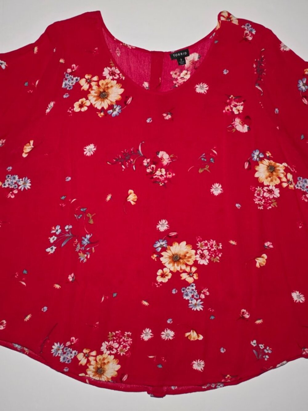 Torrid Womens Red Floral Pattern Button Up Blouse Top Size 3